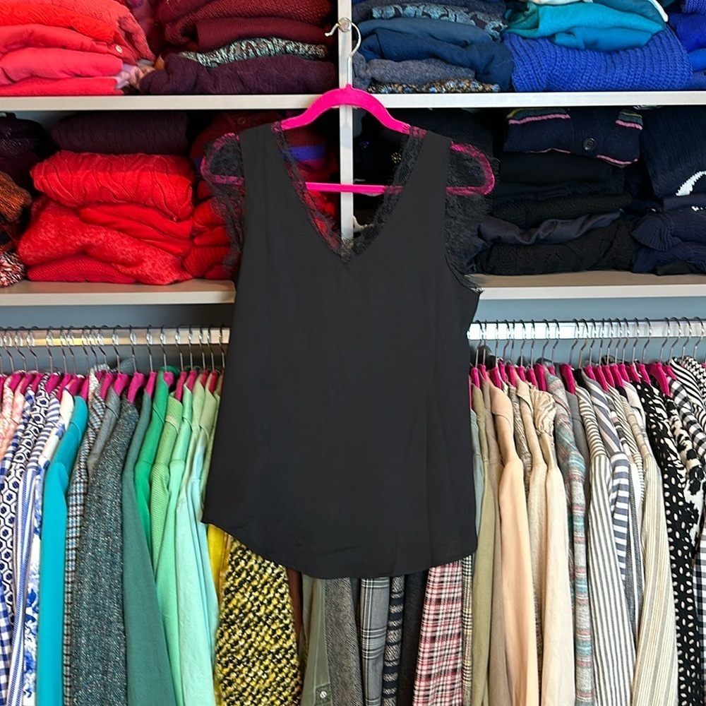 Unbranded black sleeveless lace v neck top size S​